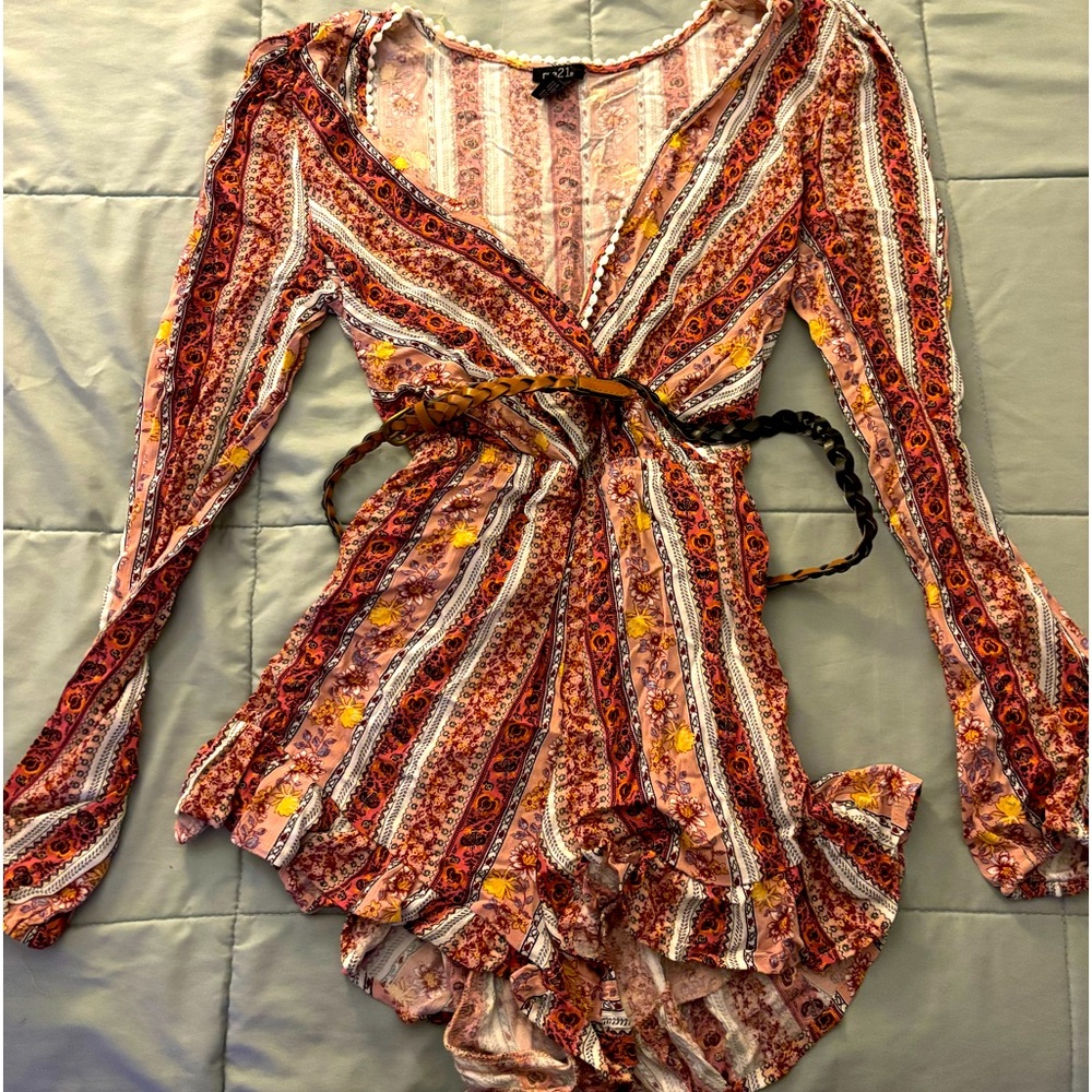 Rue 21 pink and white floral romper with belt